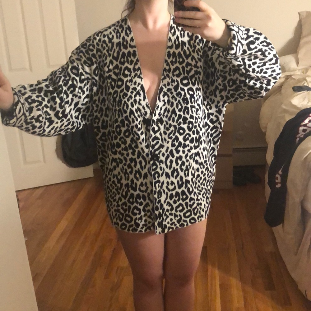 Motel ROCKS blk & wht leopard cardigan OVERSIZED